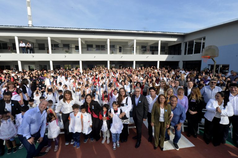 Inauguran edificio de escuela en Don Torcuato