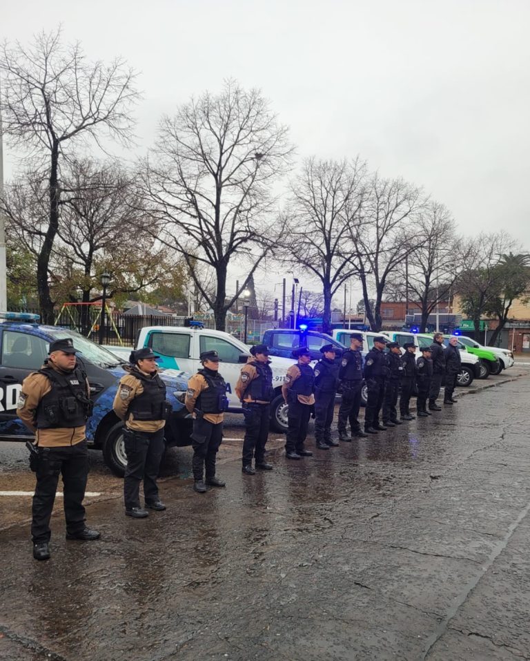 Operativo de seguridad en Luis Guillón