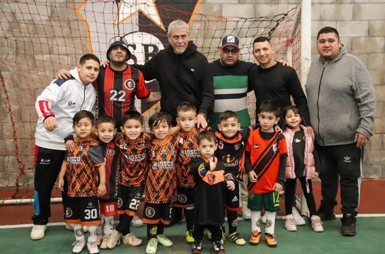 Ferraresi inauguró obras en tres clubes de Avellaneda