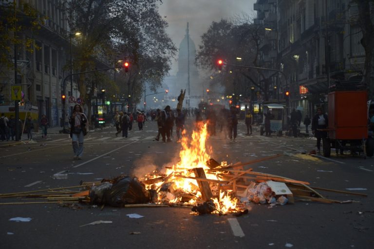 La Ciudad ayudará a los comerciantes afectados por los incidentes en la zona del Congreso