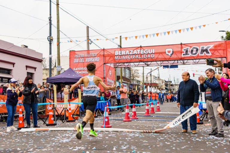 Récord de corredores en otra edición de 10K Día del Vidriero
