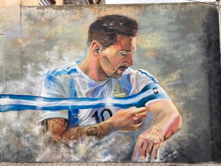 Murales en homenaje a Messi en Almirante Brown