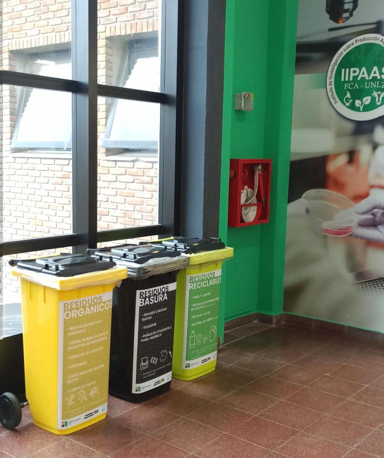 Campaña de reciclaje de residuos en la UNLZ
