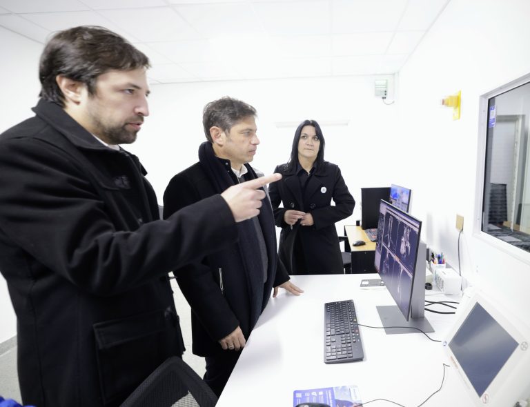 Kicillof inauguró la puesta en funcionamiento del resonador del Hospital Güemes de Haedo