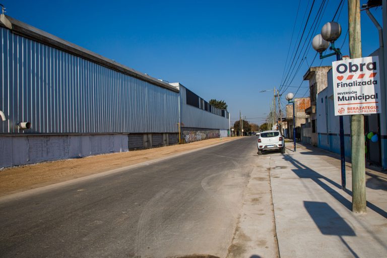 Pavimentan calles en barrio San Pedro
