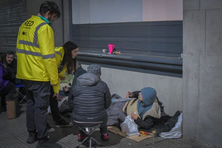Más de 600 personas trabajan cada noche en el Operativo Invernal