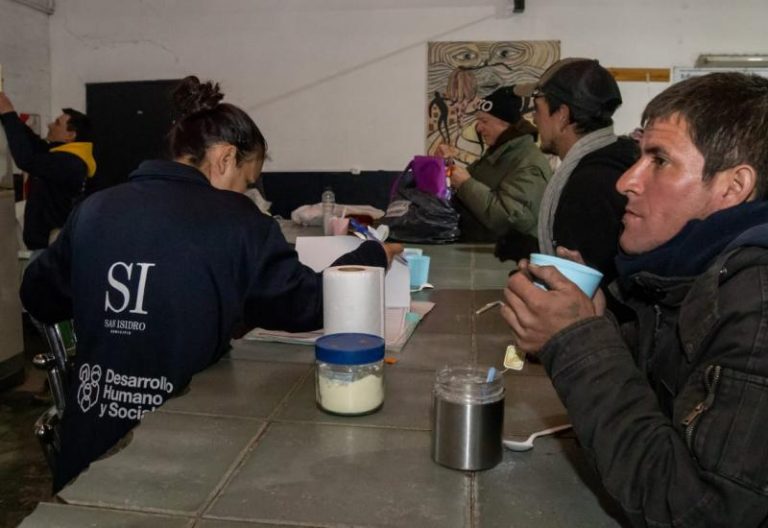 Operativo Frío en San Isidro para asistir a personas en situación de calle