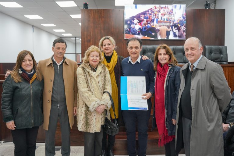 San Martín reconoció a distintas instituciones y personalidades de la ciudad