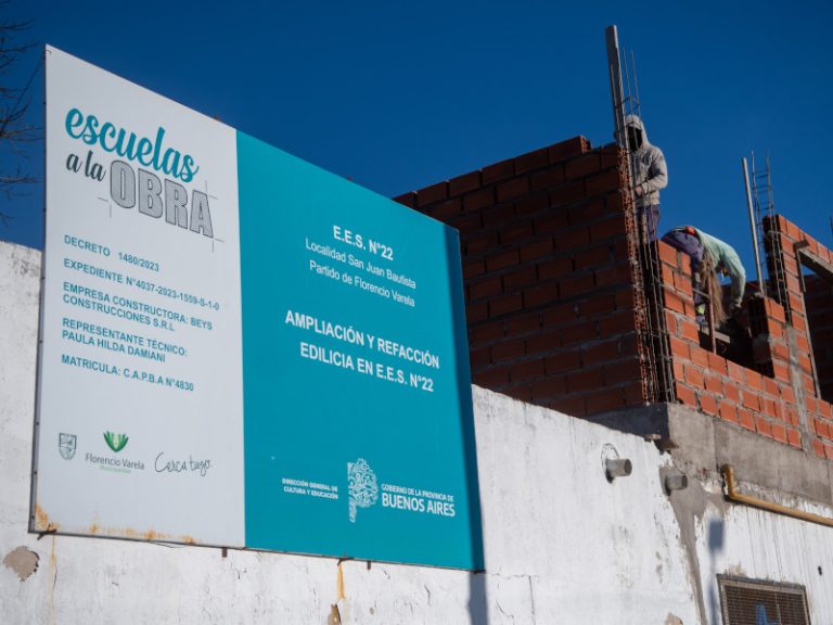 Extienden obra en escuela de La Esmeralda