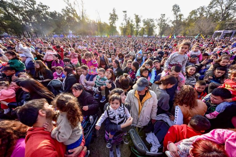 Más de 100 mil personas disfrutaron de “Malvinas en Colores”