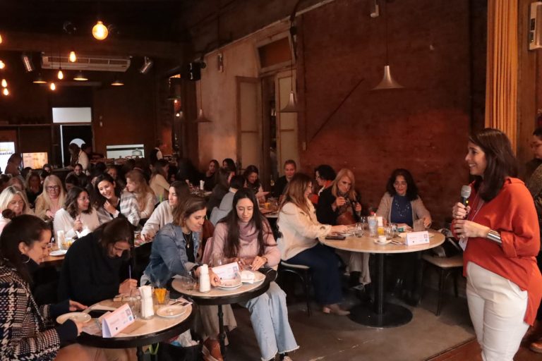 Méndez participó de un encuentro con mujeres emprendedoras de San Miguel
