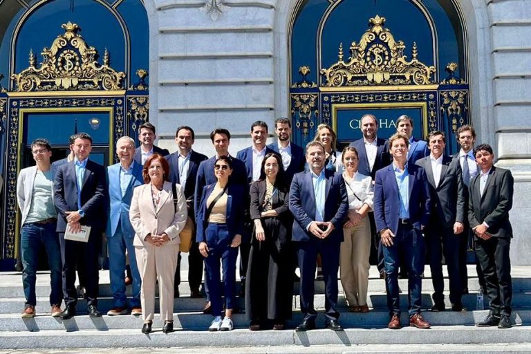 Mayra Mendoza participó de un encuentro internacional en Estados Unidos