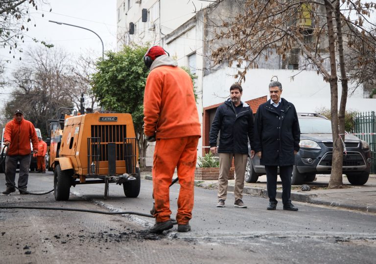 En la Ciudad se arreglaron 6 de cada 10 cuadras del plan anual de bacheo