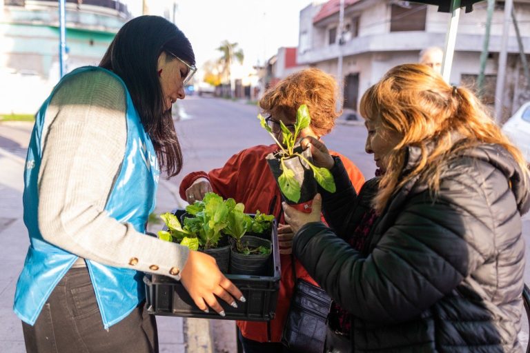 Operativo de reciclaje en Lanús Oeste