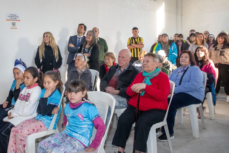 Inauguran instalaciones en sociedad de fomento