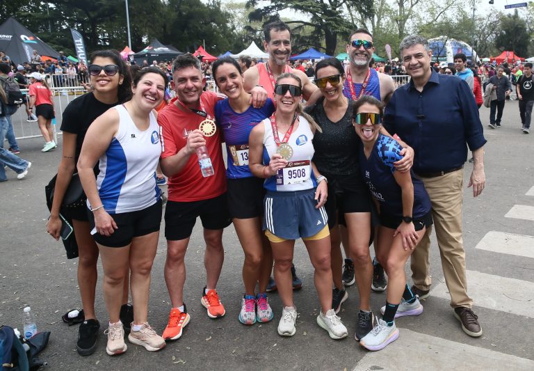 Jorge Macri premió a los ganadores de la Maratón, que tuvo el récord de 14.500 corredores
