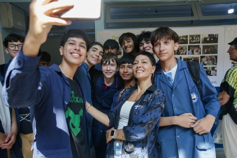 Celebración por el 75º aniversario de la Escuela Técnica Nº2 e Bernal