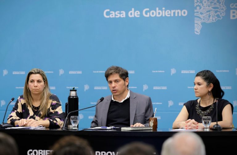 Kicillof crean una línea específica para la asistencia de adultos mayores