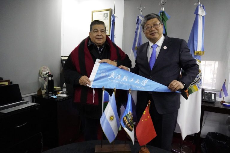 Ishii reclama el retorno a los BRICS y consolidar la relación con China