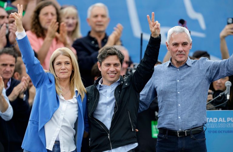 Kicillof esquiva roces con Cristina: “La única pelea que me interesa es contra las políticas de Milei”