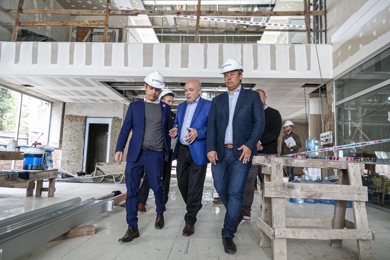 Kicillof y Cascallares recorrieron el futuro Bapro del Parque Industrial de Burzaco