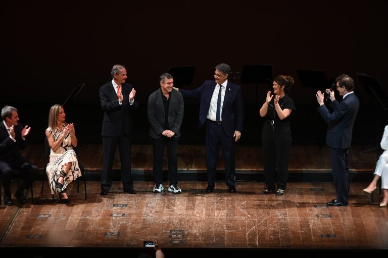 Macri presentó al nuevo equipo directivo en el Teatro Colón, con Julio Bocca a cargo del Ballet
