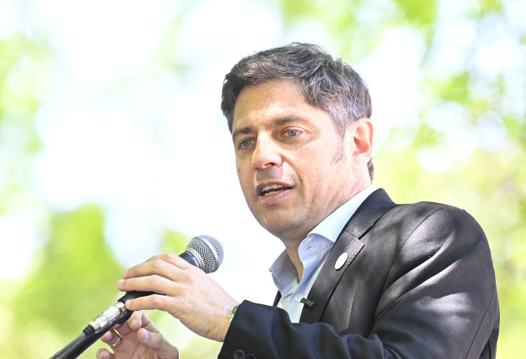 Kicillof: “Lo que están haciendo en términos de deserción y abandono es criminal”