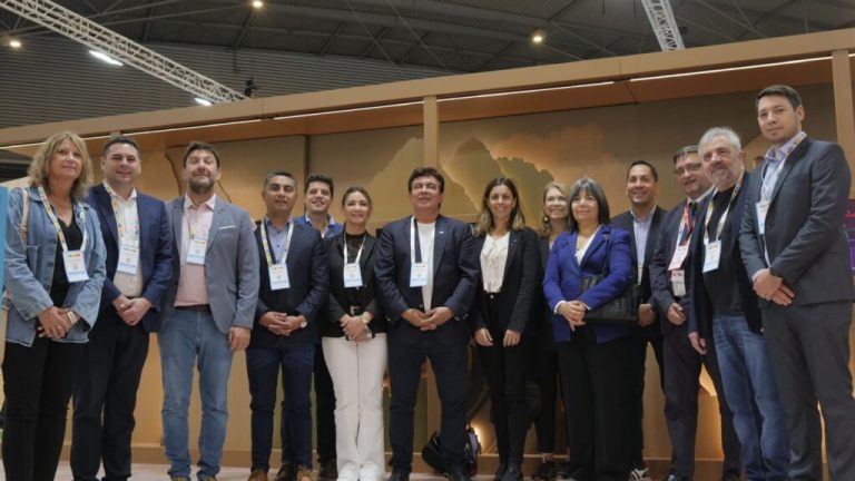 Espinoza convocó a empresas multinacionales a instalarse en el Polo Tecnológico de La Matanza