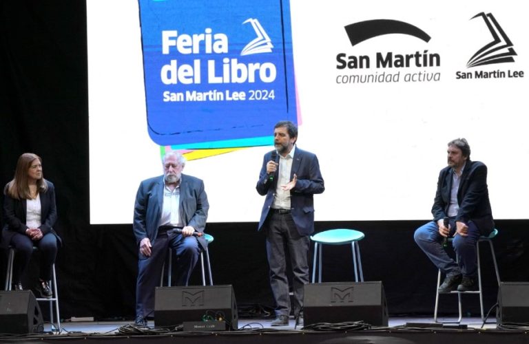 Con la Plaza central colmada, arrancó la 3° Feria del Libro San Martín Lee