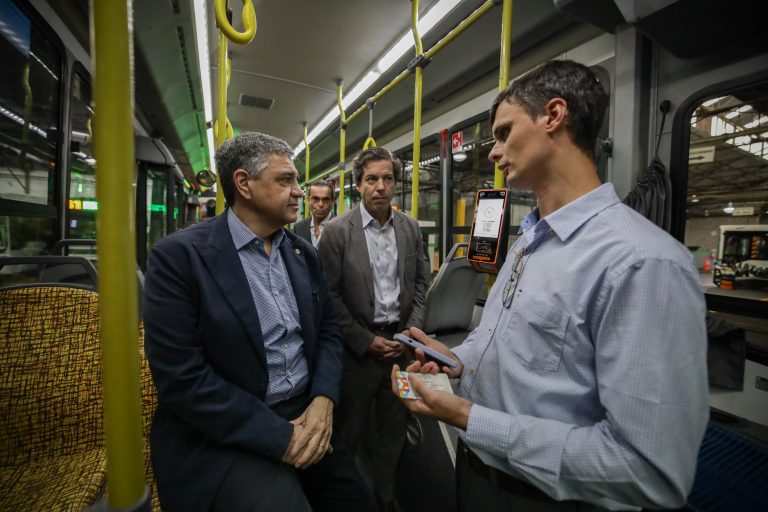 La Ciudad mejorará el servicio de las 31 líneas de colectivos para que los vecinos viajen mejor