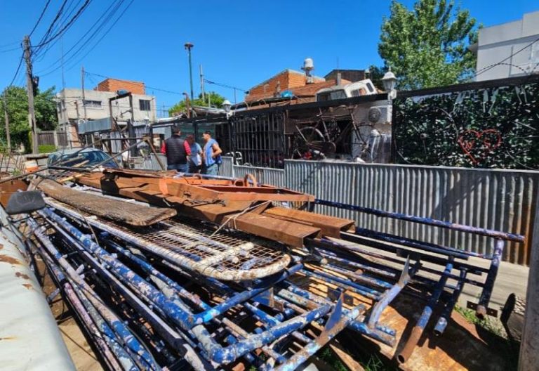 San Isidro clausuró locales que se dedicaban a la compra y venta ilegal de chatarra