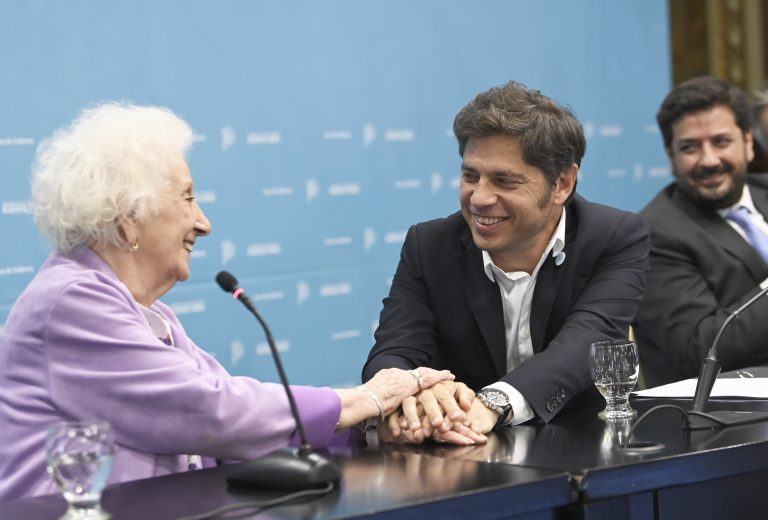 Kicillof: “Así como defendemos la educación y la salud, promovemos la defensa de los derechos humanos”