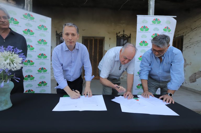 Gray firmó la toma de posesión de la histórica Quinta La Isolina