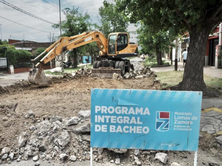 Avanza el plan de repavimentación en hormigón en Lomas