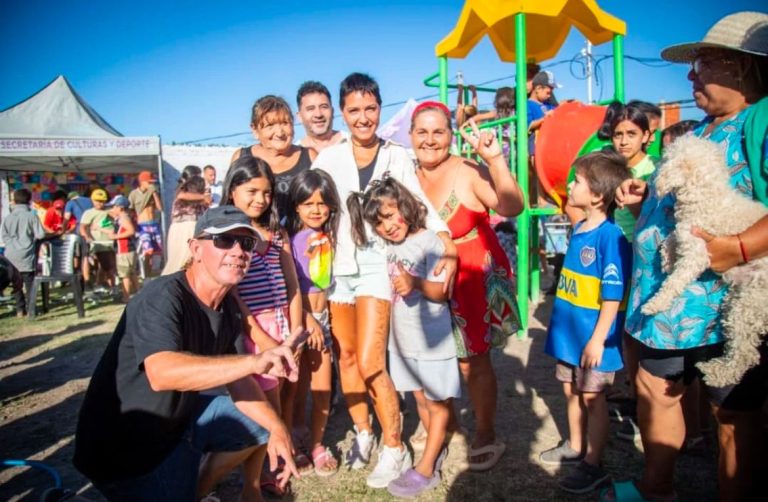 Se instalaron nuevos juegos en la Plazoleta Papa Francisco de Quilmes Oeste