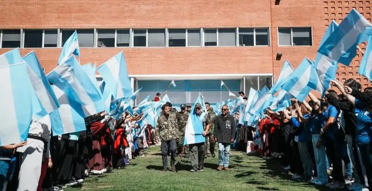 Homenaje a los veteranos en Malvinas Argentinas