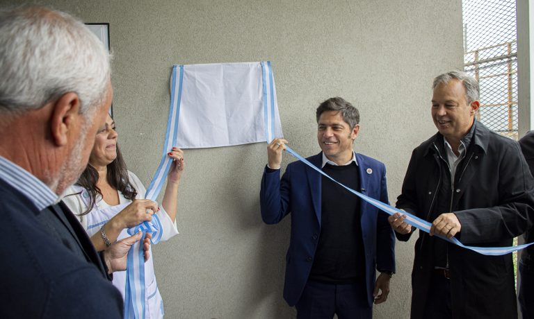 Kicillof y Cascallares inauguraron una escuela de educación especial en Almirante Brown
