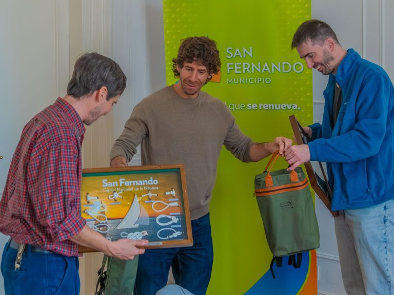 Andreotti recibió a investigadores sanfernandinos de la histórica expedición del Conicet