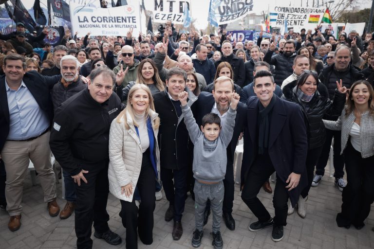 Gastón Granados y Kicillof presentaron patrulleros para fortalecer la seguridad en Ezeiza