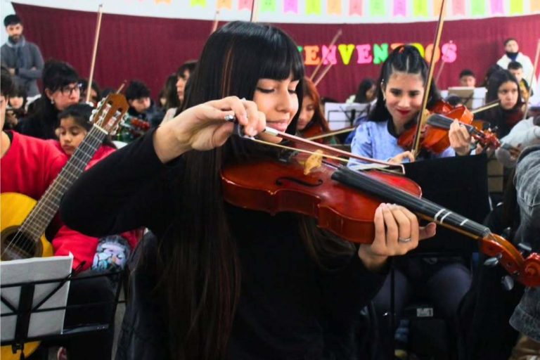 Morón lanzó el programa de Unidades Culturales para la comunidad