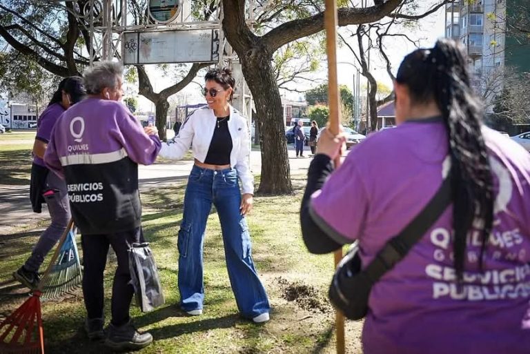Mendoza supervisó un operativo de servicios públicos en Quilmes Oeste