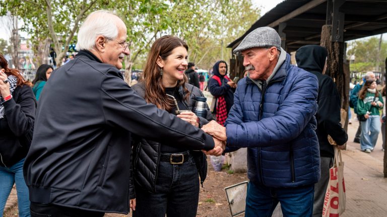 Mariel Fernández y Taiana recorrieron la Fiesta Provincial del Plantín Floral