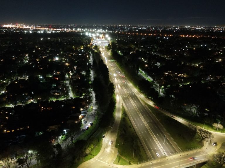 Se renovarán con tecnología LED las luminarias de Panamericana y sus colectoras