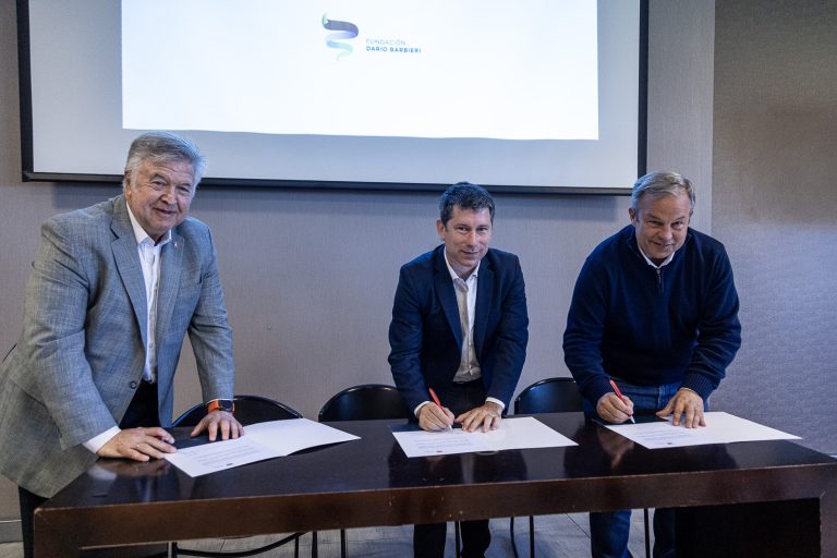 Acuerdo entre Municipio, Inudstria y UNAaB para fortalecer la capacitación e inserción laboral