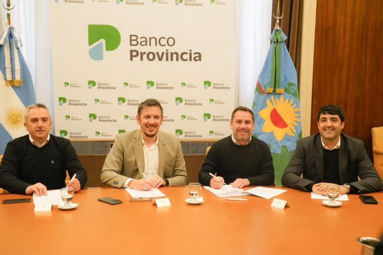 Descalzo firmó un convenio con Fuerza Solidaria para fortalecer el desarrollo social