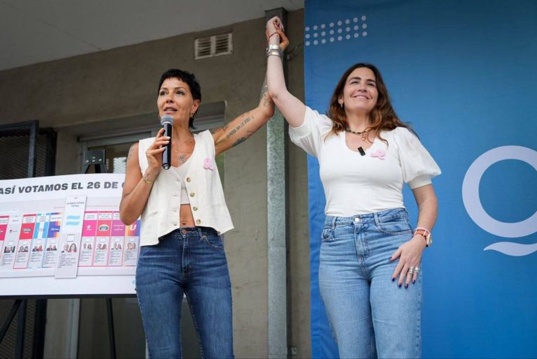 Mayra Mendoza y Jimena López recorrieron el centro “Isabel Pallamay”