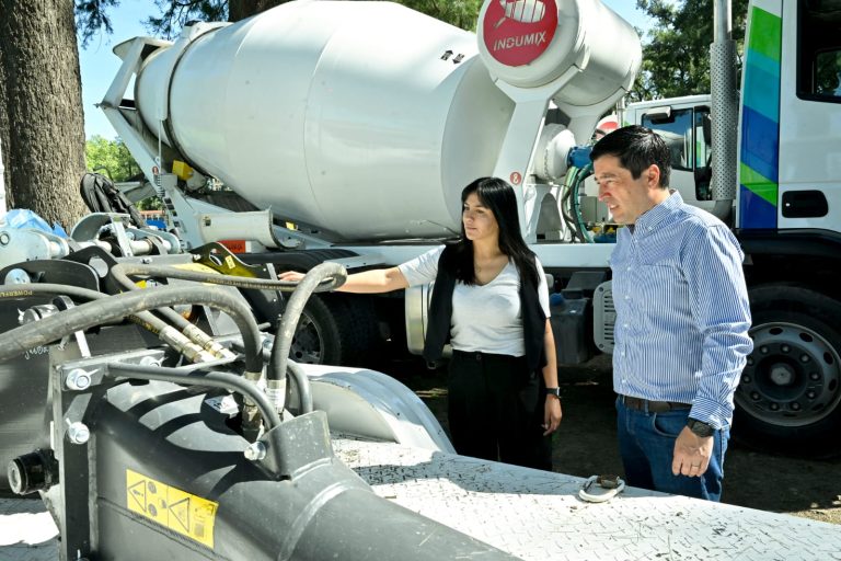 Nardini suma maquinaria al área de Servicios Públicos y la Planta Hormigonera Municipal