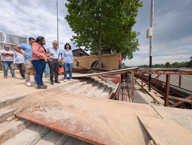 Zamora supervisó la construcción de un mirador peatonal en el Puerto de Frutos