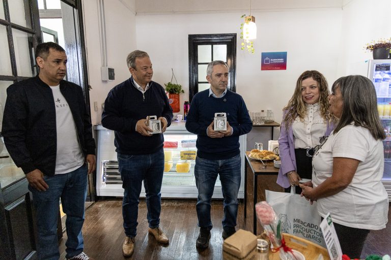 Cascallares y Larroque lanzaron el “Almacén de la Comunidad”