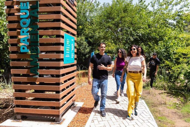 Álvarez y Vilar inauguraron el Parque Ambiental de Lanús